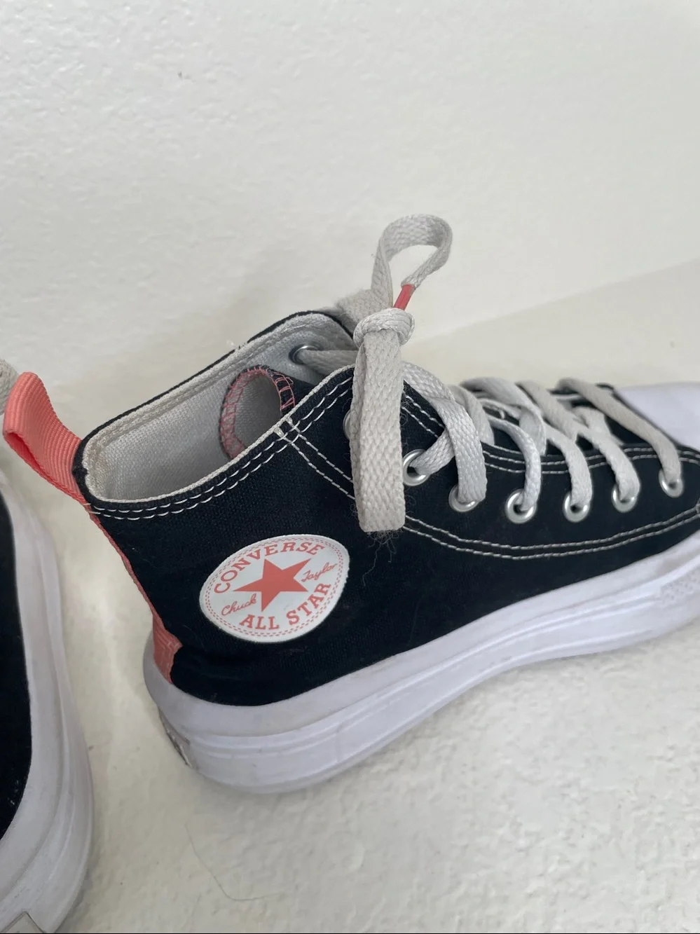 Converse High Top Platform Sneakers - Black & White Chuck Taylor kids size 2